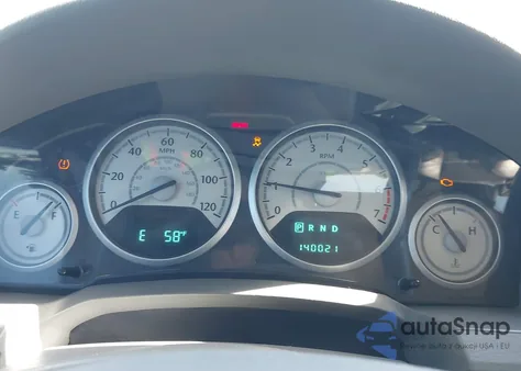 2008 Chrysler Town & Country Touring z USA, uszkodzony, nr VIN 2A8HR54P78R139811